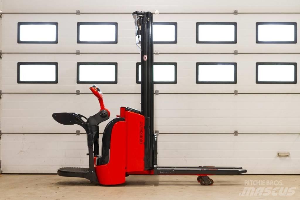 Linde L 14 Zelfrijdende stapelaars