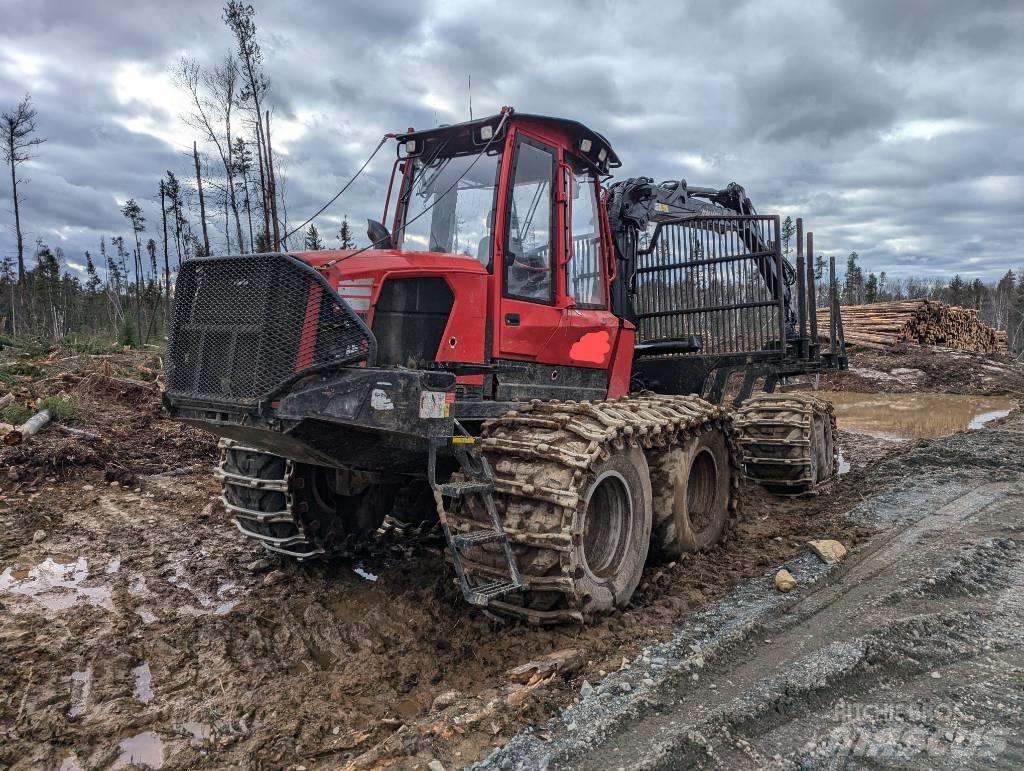 Komatsu 895 Forwarder