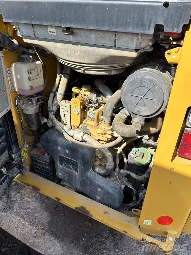 CAT 262 D Kompaktlader