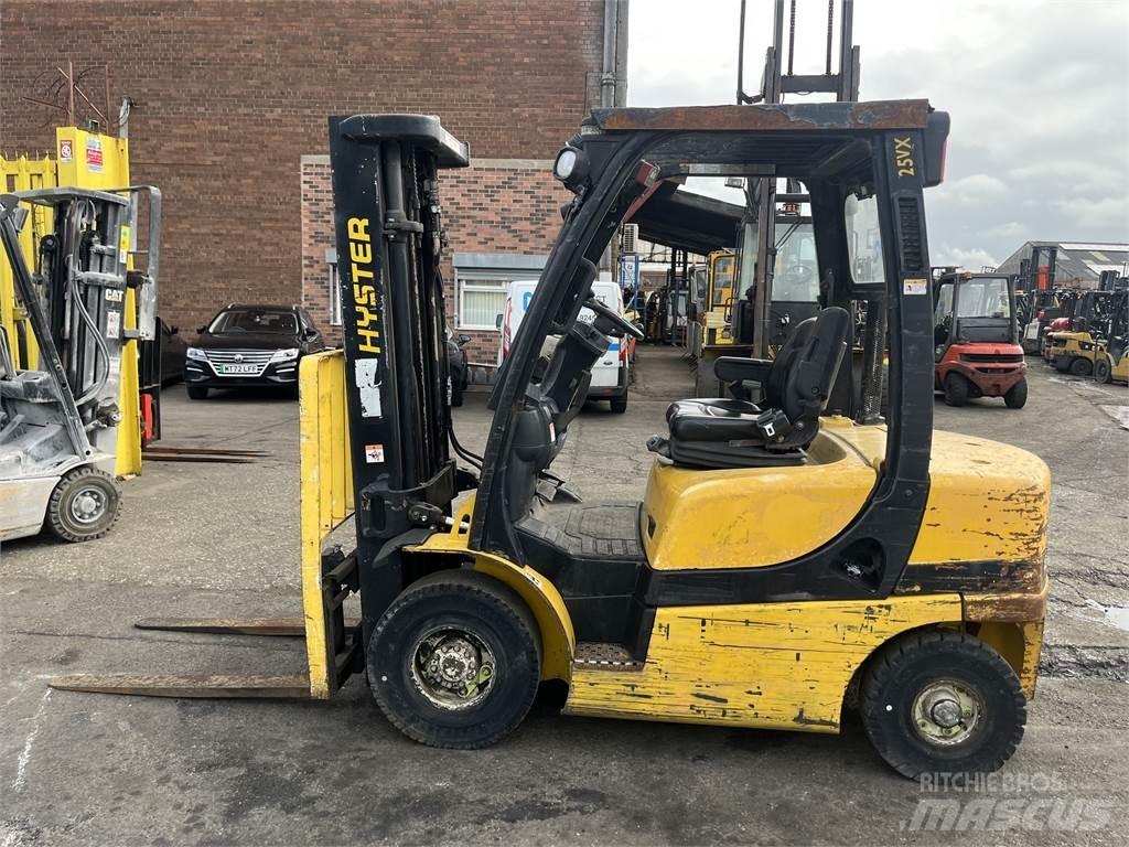 Yale GDP25VX Diesel heftrucks