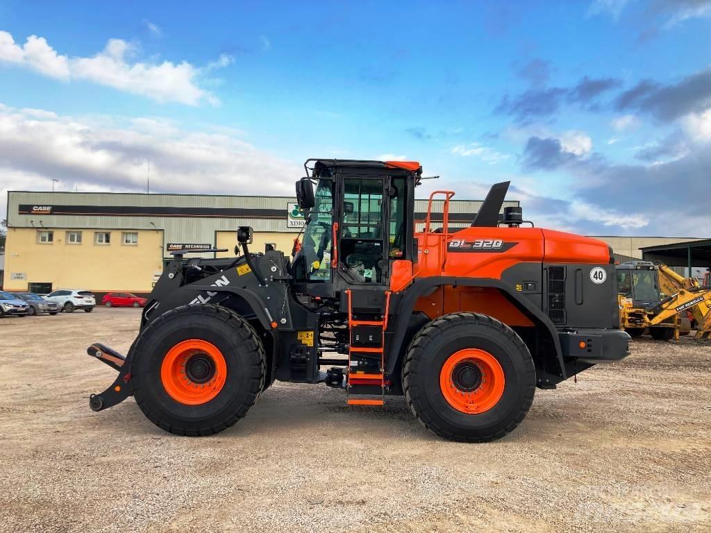 Develon DL 320-7 Radlader