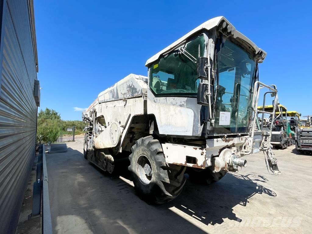 Wirtgen WR 2401 Asphalt-Recycler
