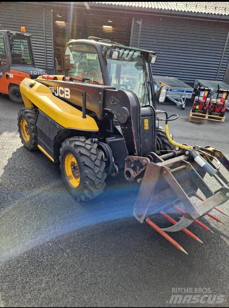 JCB 515-40 Teleskoplader für Landwirtschaft