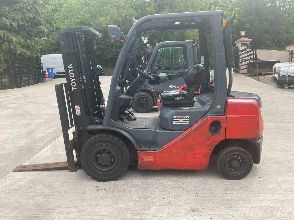 Toyota 02-8 FDF 25 Diesel heftrucks