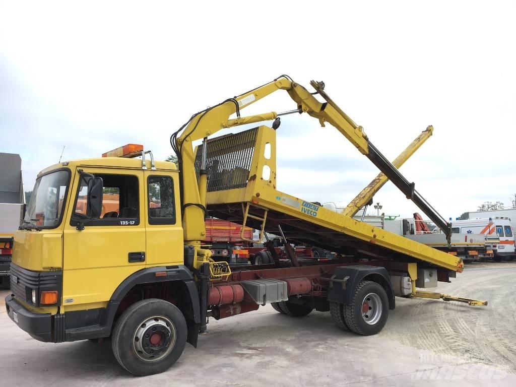 Iveco 135-17 Autotransporter