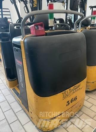 Still CX-Z30 Schlepper