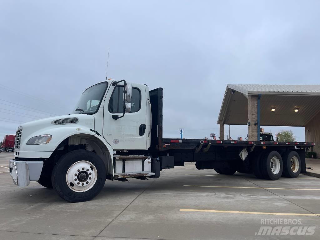 Freightliner M 106 Pritschenwagen/Pritschenwagen mit Seitenklappe