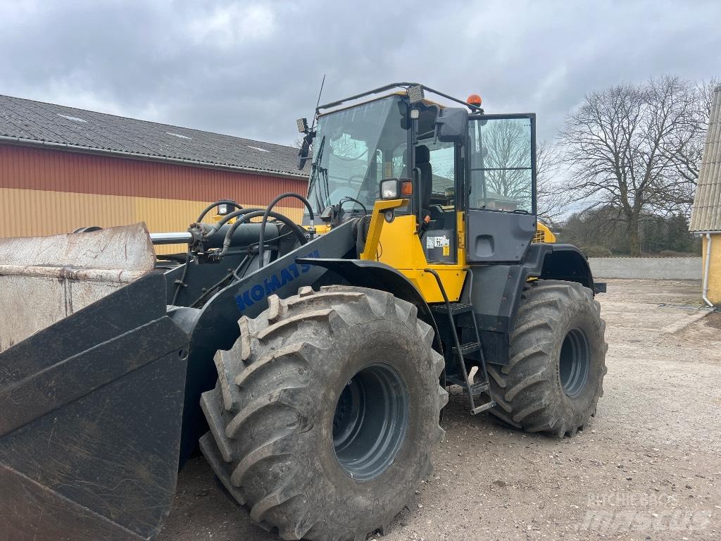 Komatsu WA 320-5 Radlader