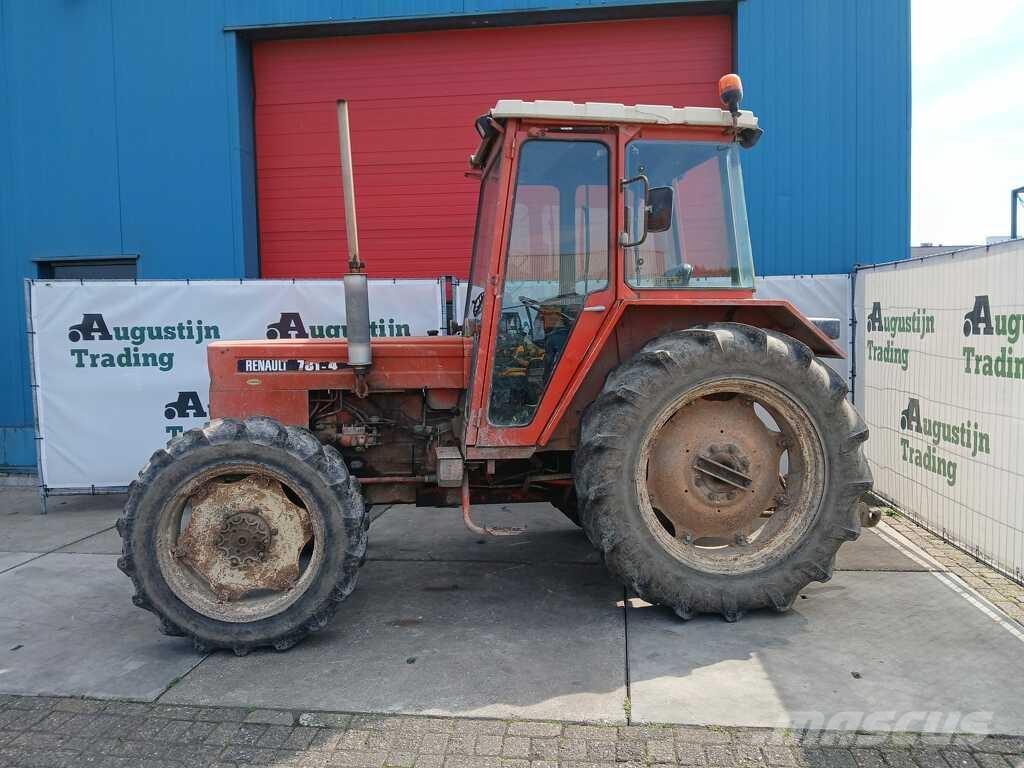 Renault 781-4 Traktoren