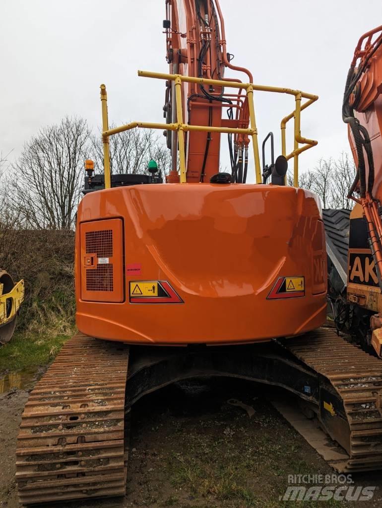 Hitachi ZX225US-7 Raupenbagger