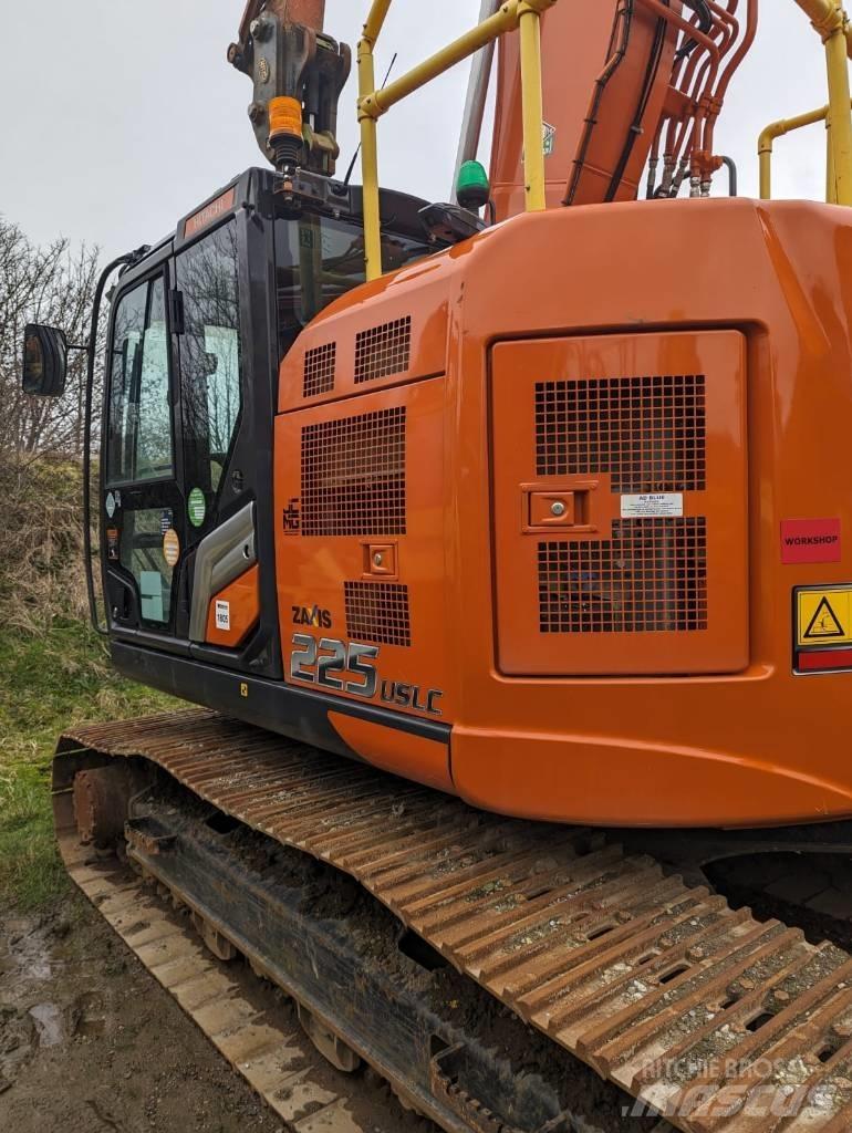 Hitachi ZX225US-7 Raupenbagger