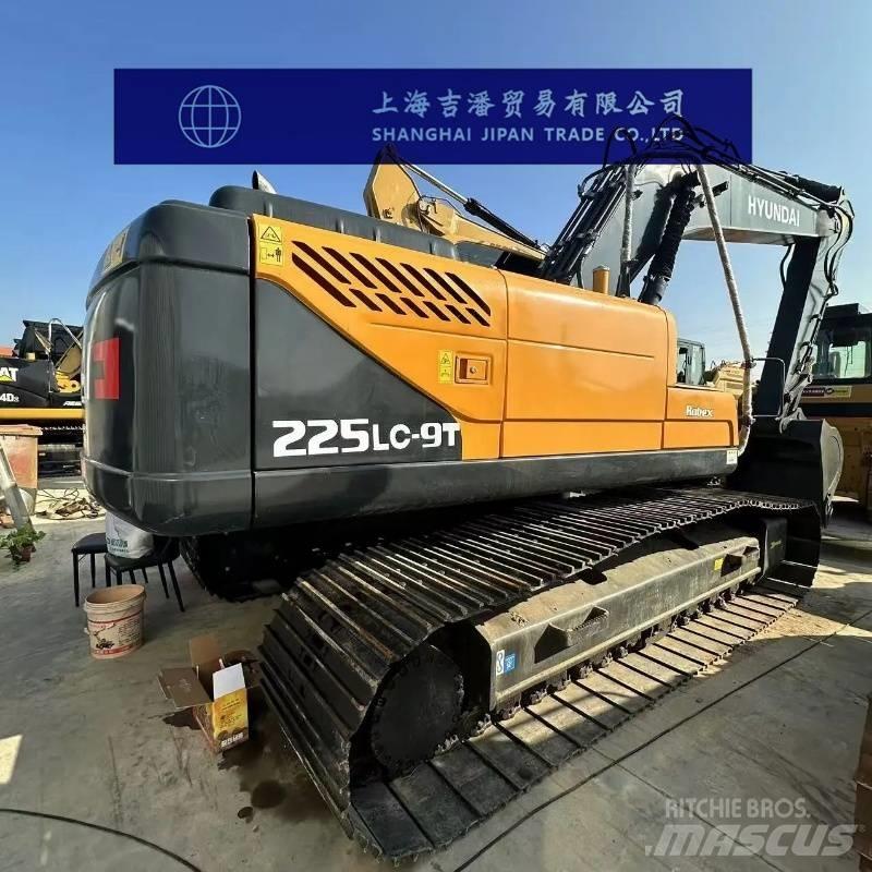 Hyundai R225 Raupenbagger