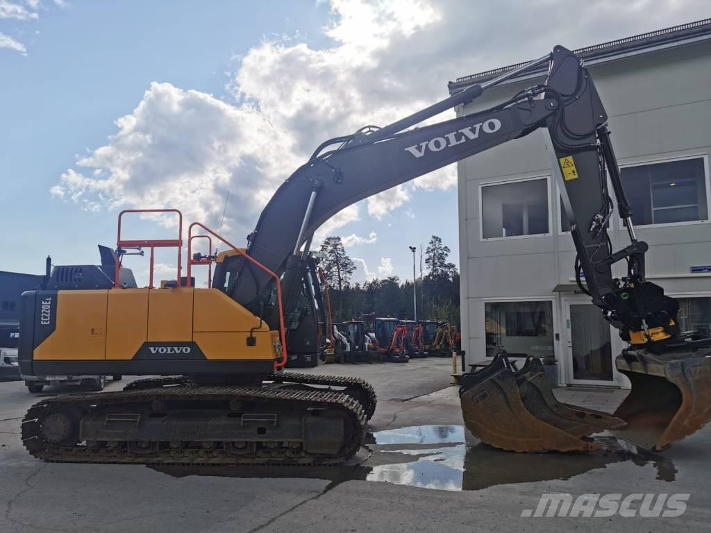 Volvo EC 220 E Raupenbagger