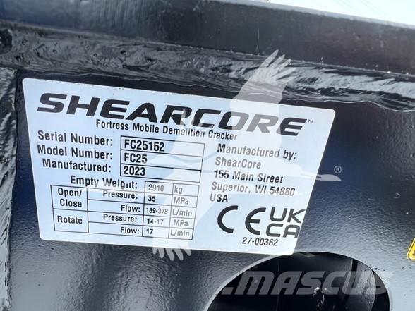  F & S FC25 Andere Anhänger