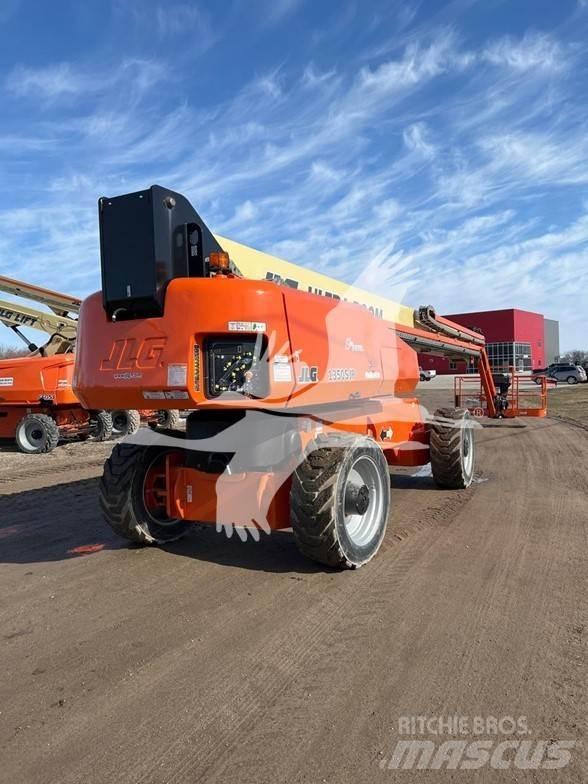 JLG 1350SJP Teleskopbühnen