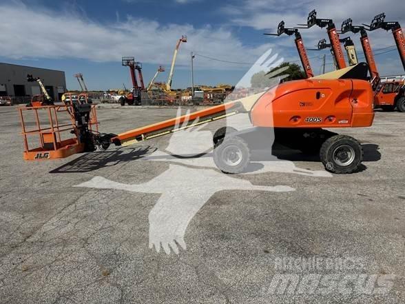 JLG 400S Teleskopbühnen