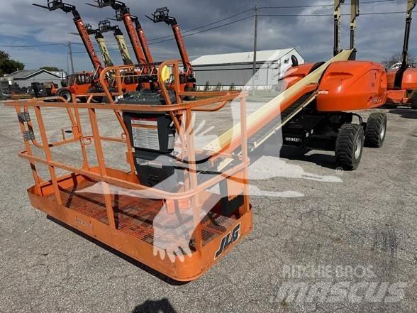 JLG 400S Teleskopbühnen
