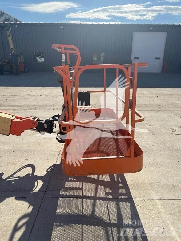 JLG 400S Teleskopbühnen