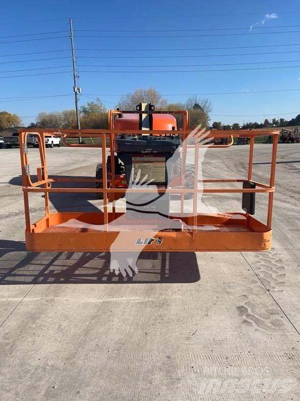 JLG 400S Teleskopbühnen