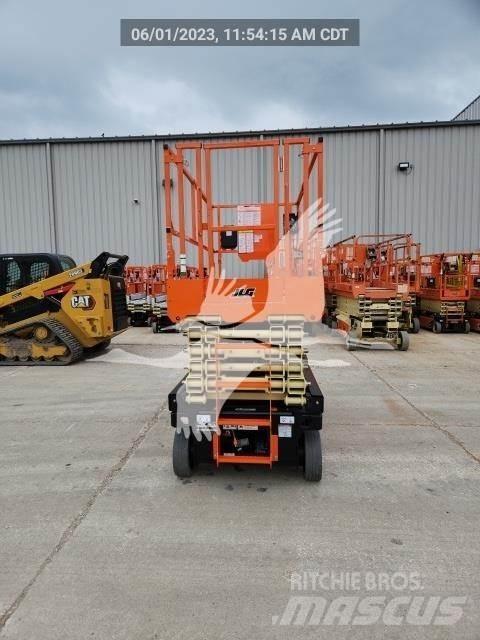 JLG 4045R Scheren-Arbeitsbühnen