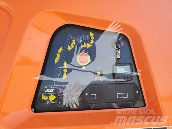 JLG 660SJ Teleskopbühnen