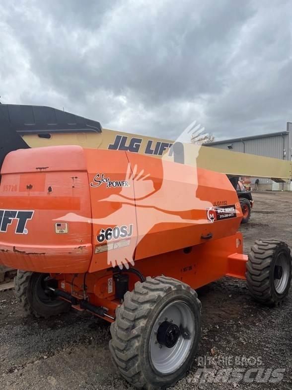 JLG 660SJ Teleskopbühnen