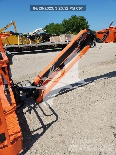 JLG 660SJ Teleskopbühnen