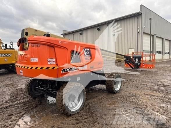 JLG 660SJ Teleskopbühnen