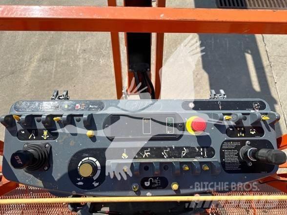 JLG 860SJ Teleskopbühnen