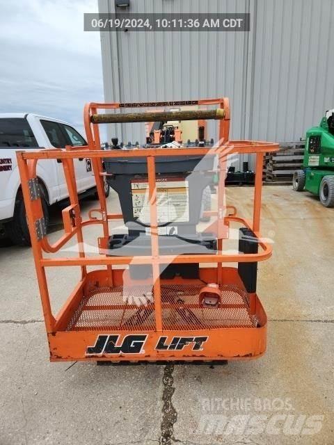 JLG E300AJP Gelenkteleskoparbeitsbühnen