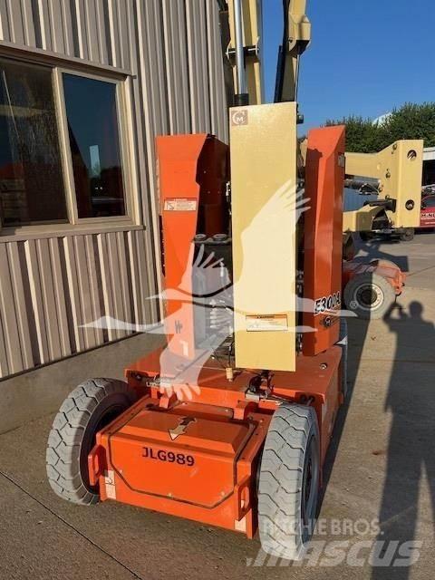 JLG E300AJP Gelenkteleskoparbeitsbühnen