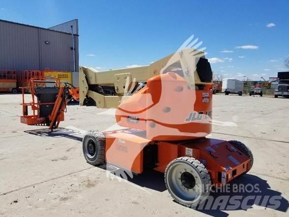 JLG E400AJPN Gelenkteleskoparbeitsbühnen