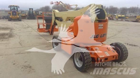 JLG E450AJ Gelenkteleskoparbeitsbühnen