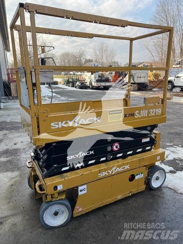 SkyJack SJ3219 Scheren-Arbeitsbühnen