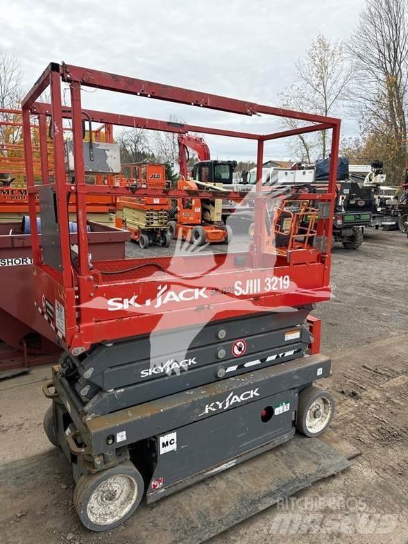 SkyJack SJ3219 Scheren-Arbeitsbühnen