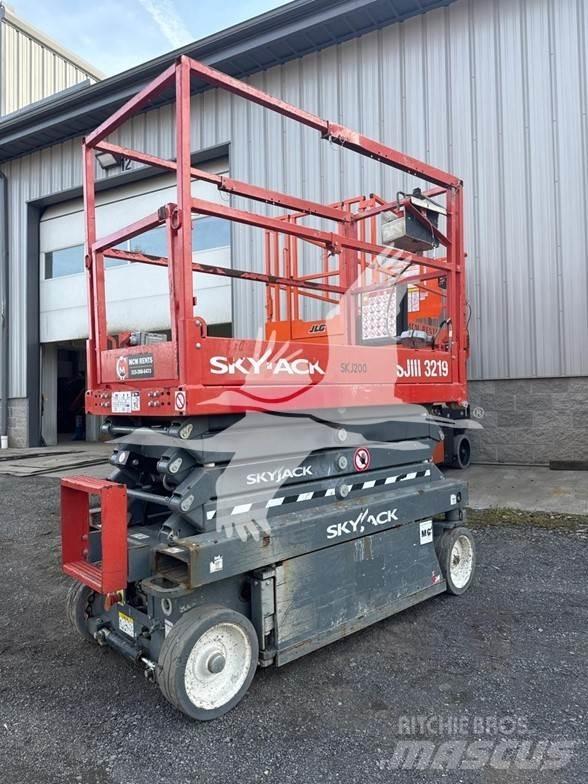 SkyJack SJ3219 Scheren-Arbeitsbühnen