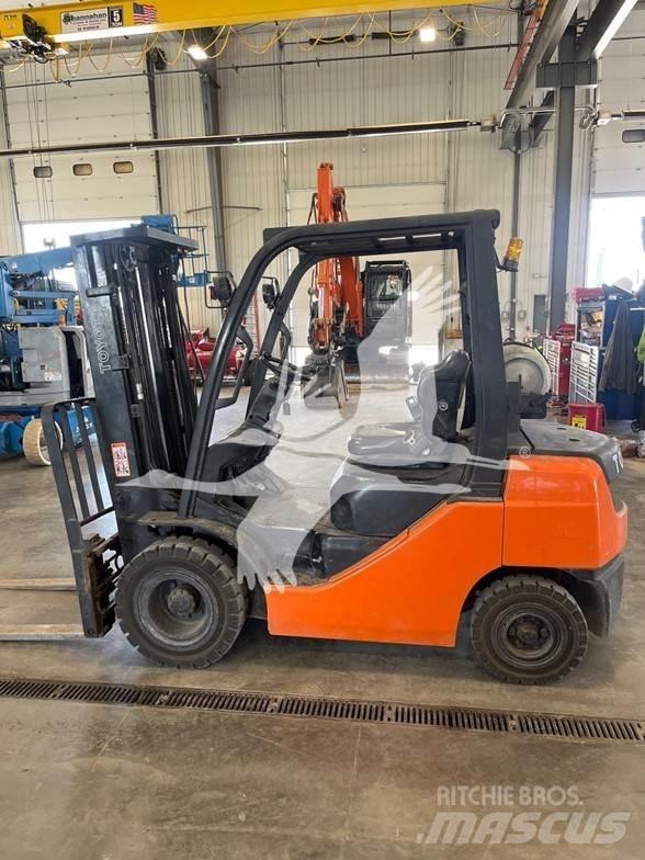 Toyota 8FGU25 Diesel heftrucks