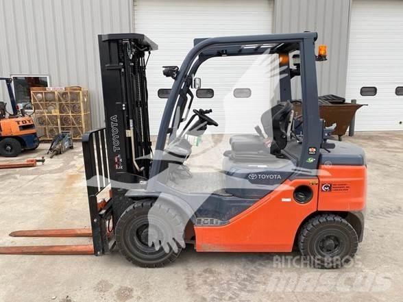 Toyota 8FGU25 Diesel heftrucks
