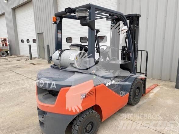 Toyota 8FGU25 Diesel heftrucks