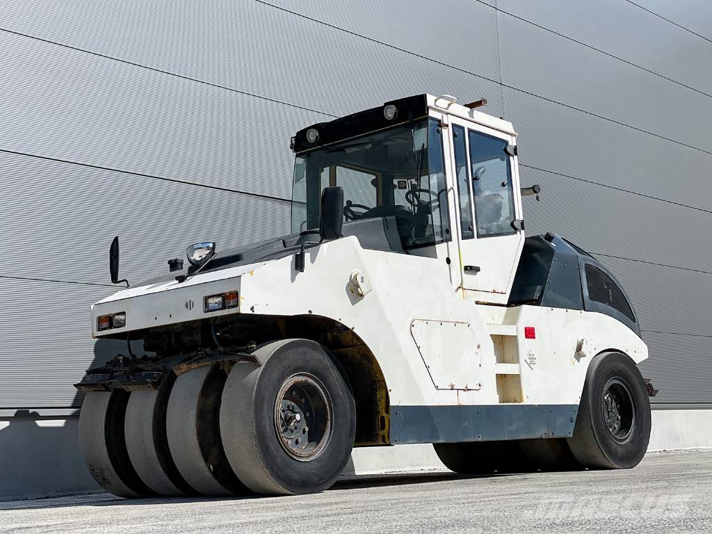 Bomag BW 24 RH Gummiradwalzen