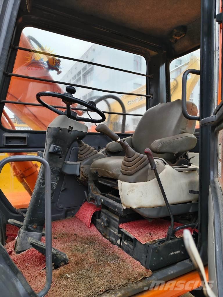 Hitachi EX 100 W D Mobilbagger