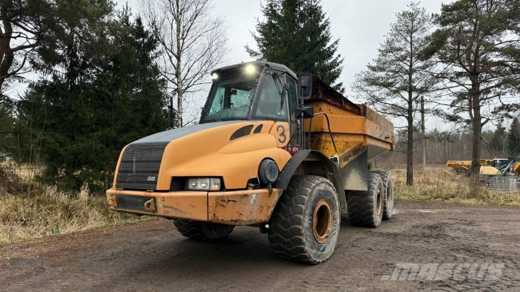 CASE 330 B Dumper - Knickgelenk