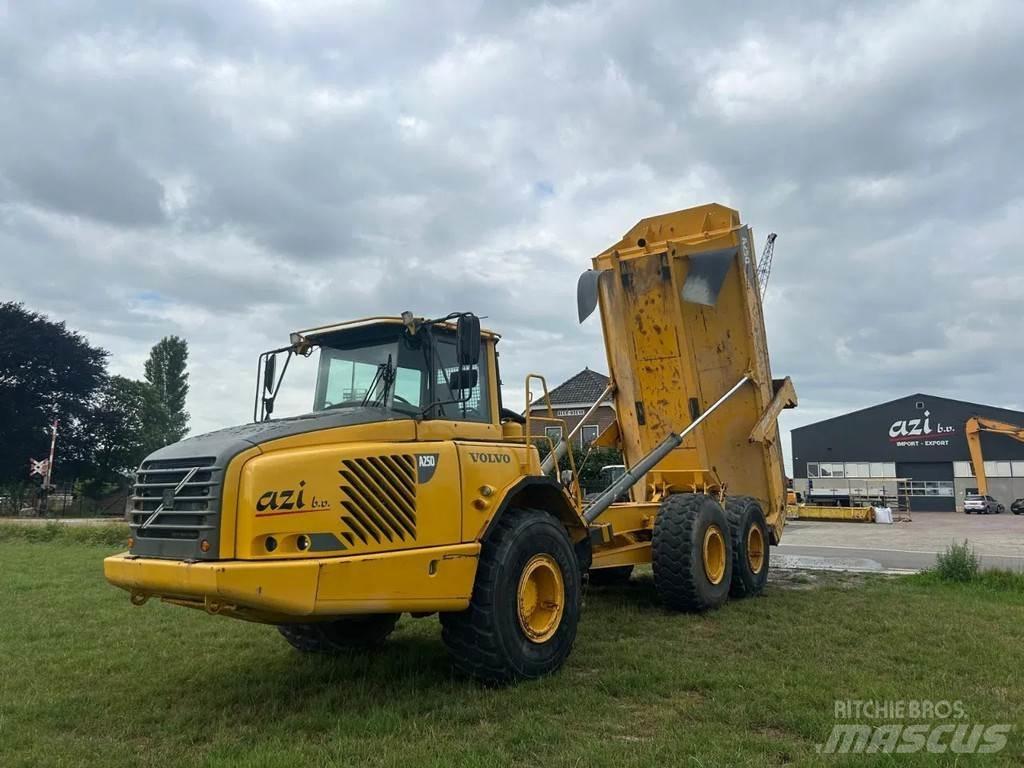 Volvo A25D Dumper - Knickgelenk