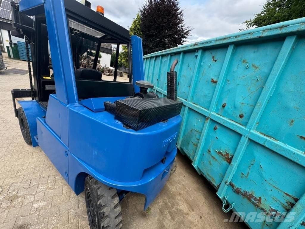 Mora M 80 C Diesel heftrucks