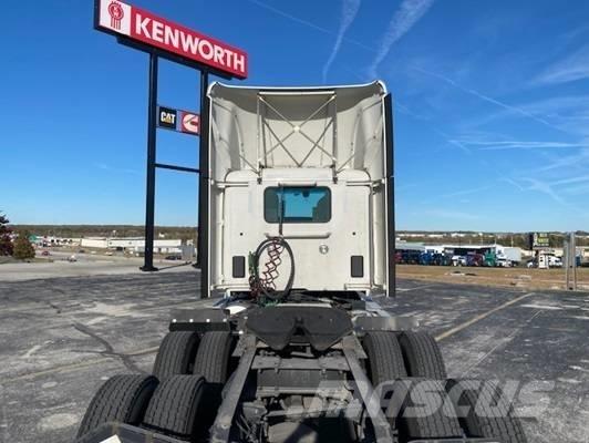 Kenworth T 680 Sattelzugmaschinen