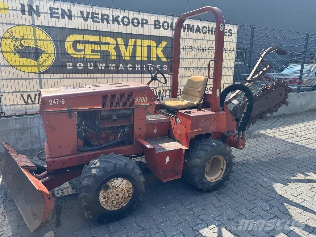 Ditch Witch 3700 DD Grabenfräse
