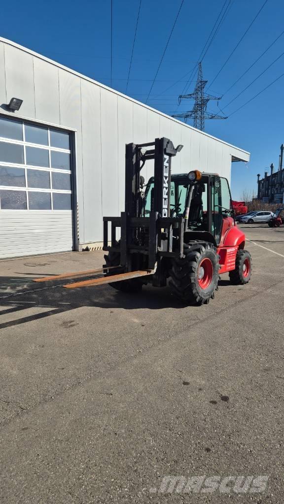 Ausa C 500 H X4 Geländestapler