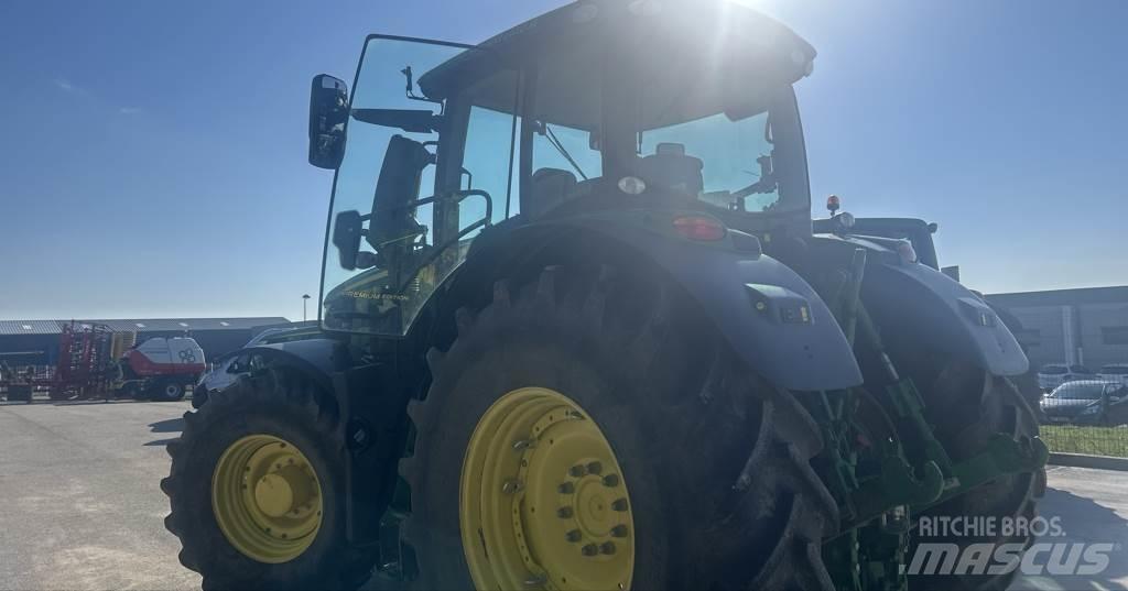 John Deere 6250R Traktoren