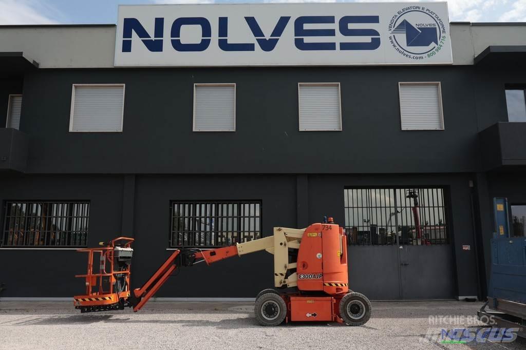 JLG E300AJP Gelenkteleskoparbeitsbühnen