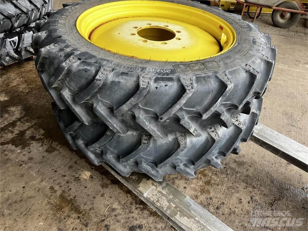 BKT 270/95R32 Reifen